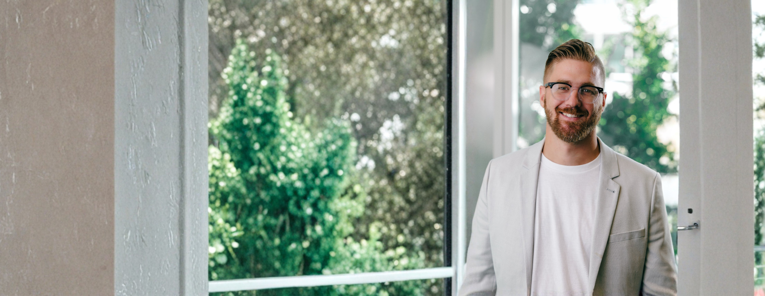 Zach Shelley Headshot